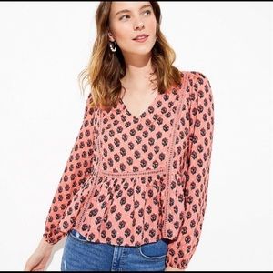 NWT LOFT floral print Blossom peplum blouse 🌷